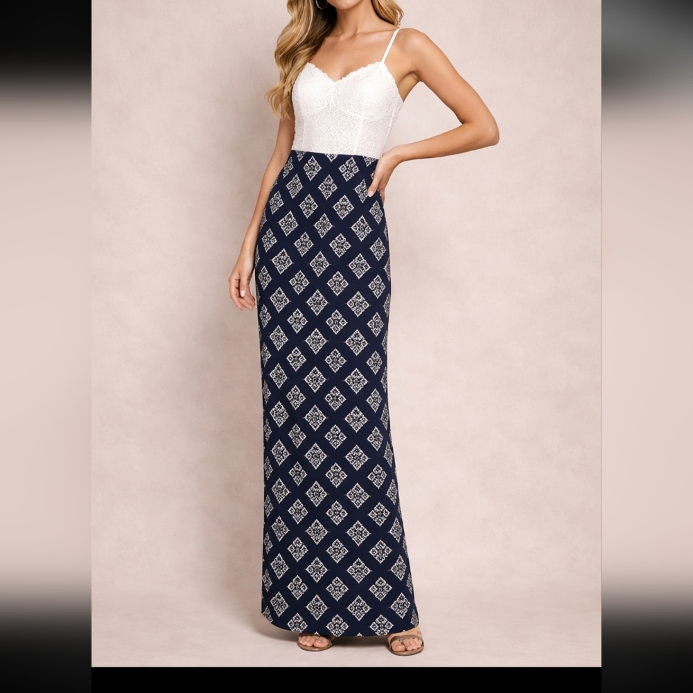 XL LILY ROSE Padded Bra Sweatheart Top Adjustable Straps Embroidered Maxi Dress